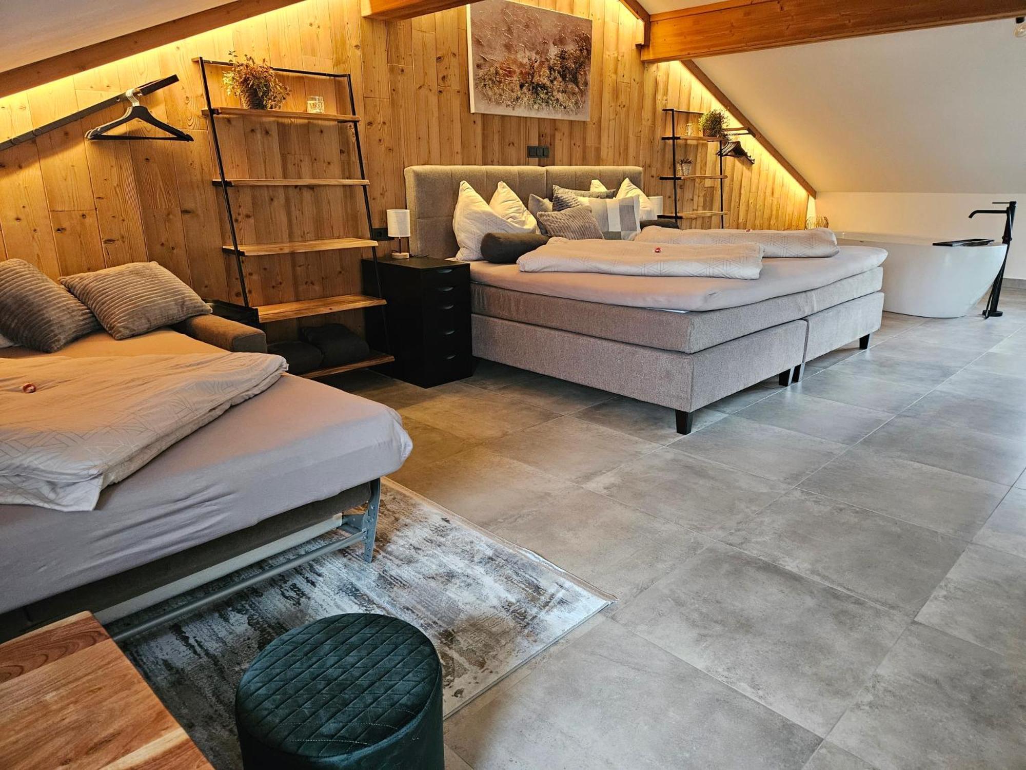 Bauernhof-Loft Edtgut Apartment Guggenthal Luaran gambar